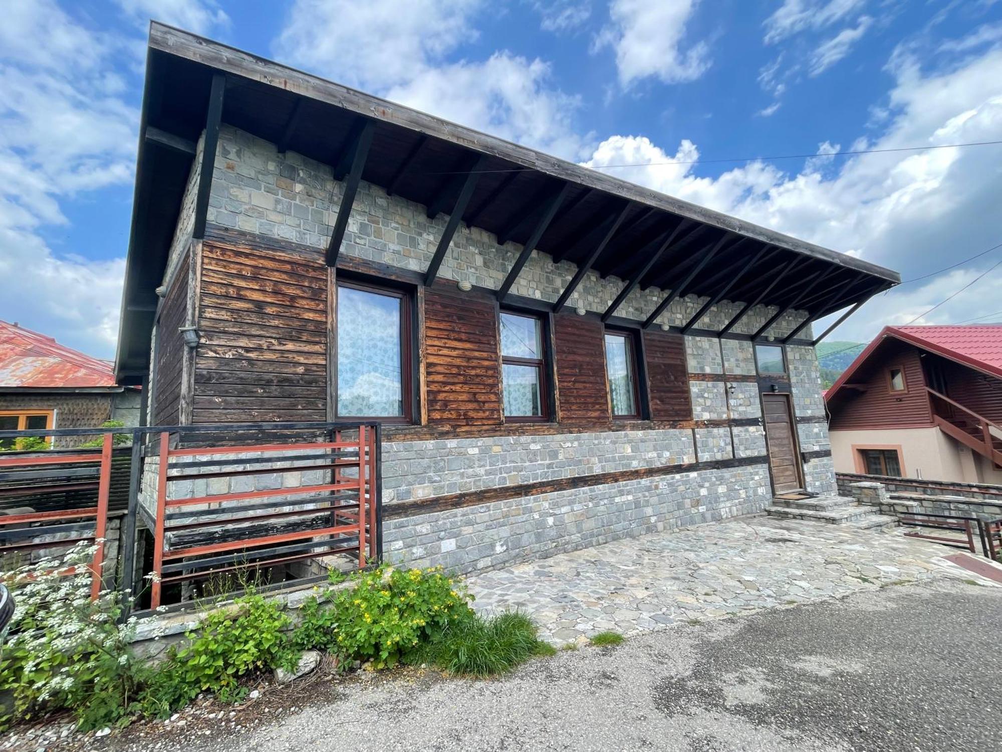 Casuta De Piatra Villa Busteni Exterior photo